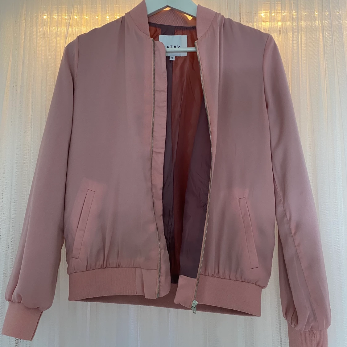 Rosa bomberjacka 