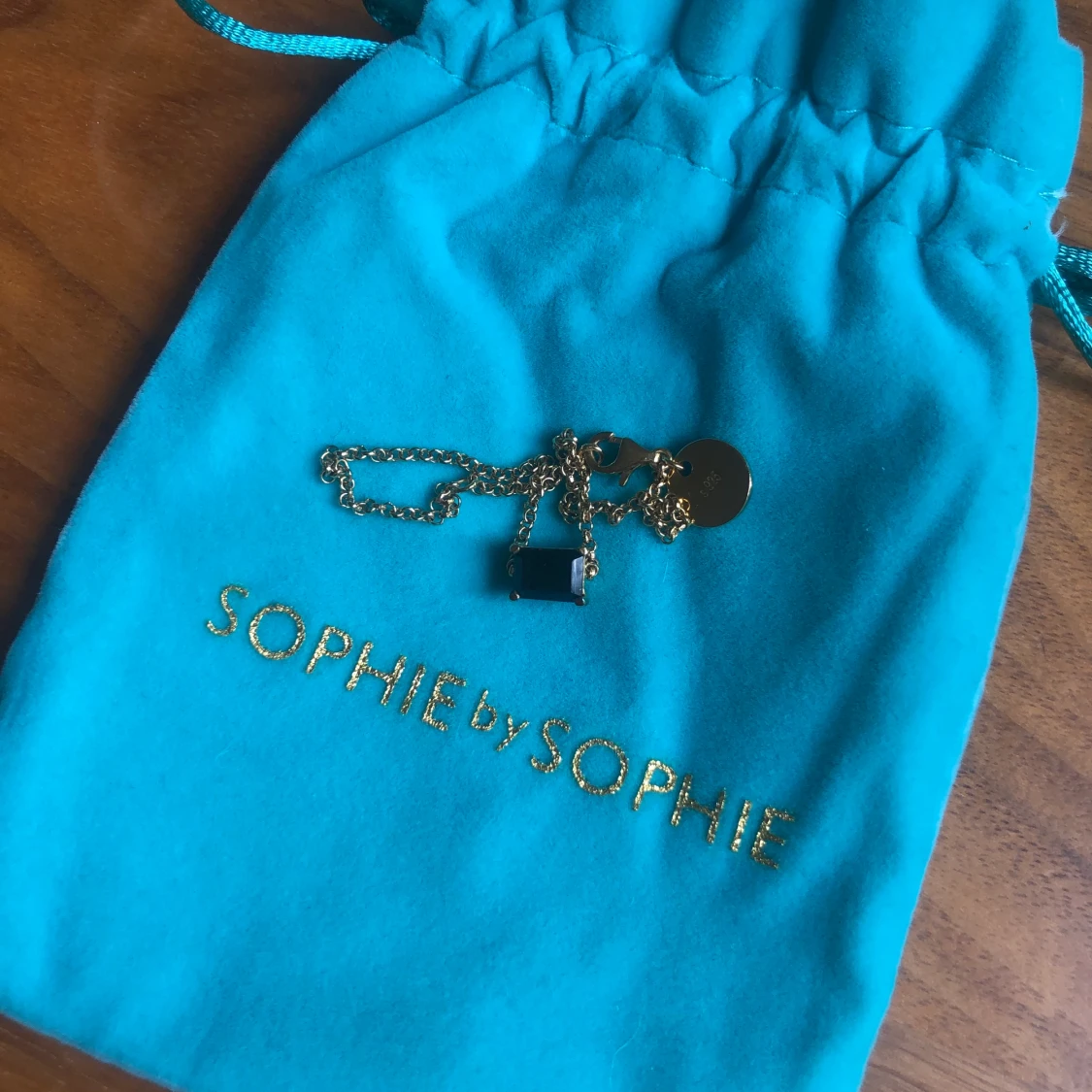 Oanvänt armband från Sophie by Sophie 