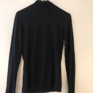 Polotröja - Svart polotröja i strl S