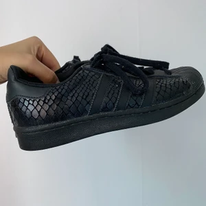 Adidas - Adidas Sam Smith