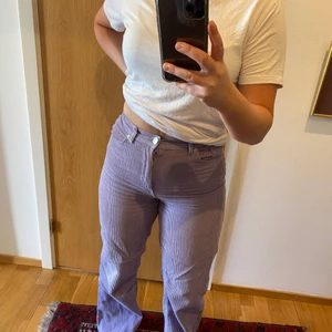 Monki Manchester byxor - Strl 38, vid intresse snap: tilde0333