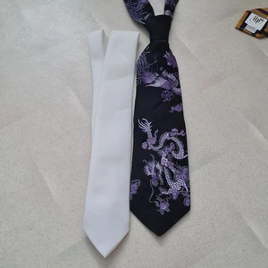 slipsar - jättefina slipsar! båda för 20kr + frakt <3