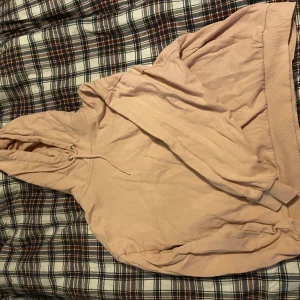 Tjocktröja - Rosa tjocktröja 