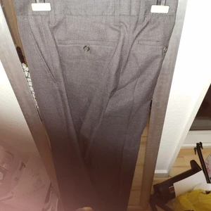 Bruunsbazar - Uden brugt stade væk pris mærke på buskeren 