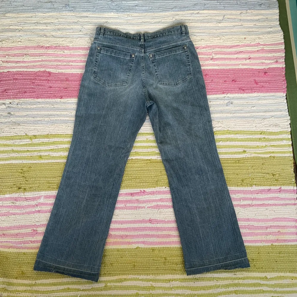 Asnajs randiga jeans, storlek 38. Midrise. Jeans & Byxor.