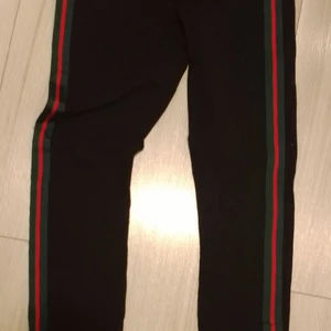 Tights  - Svarta tights med snygga revärer knappt använda i storlek Small