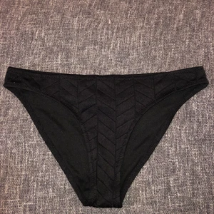 Bikini trosor  - Svarta med mönster 
