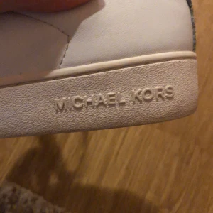 MICHAELKORS - intressekoll!!