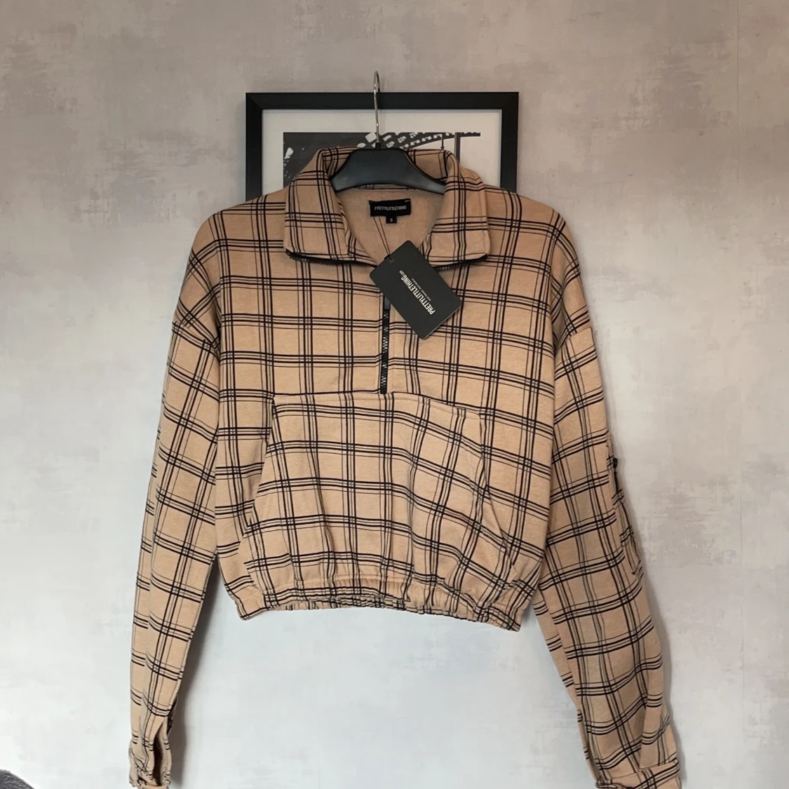 Tröja från Pretty Little Thing - 90