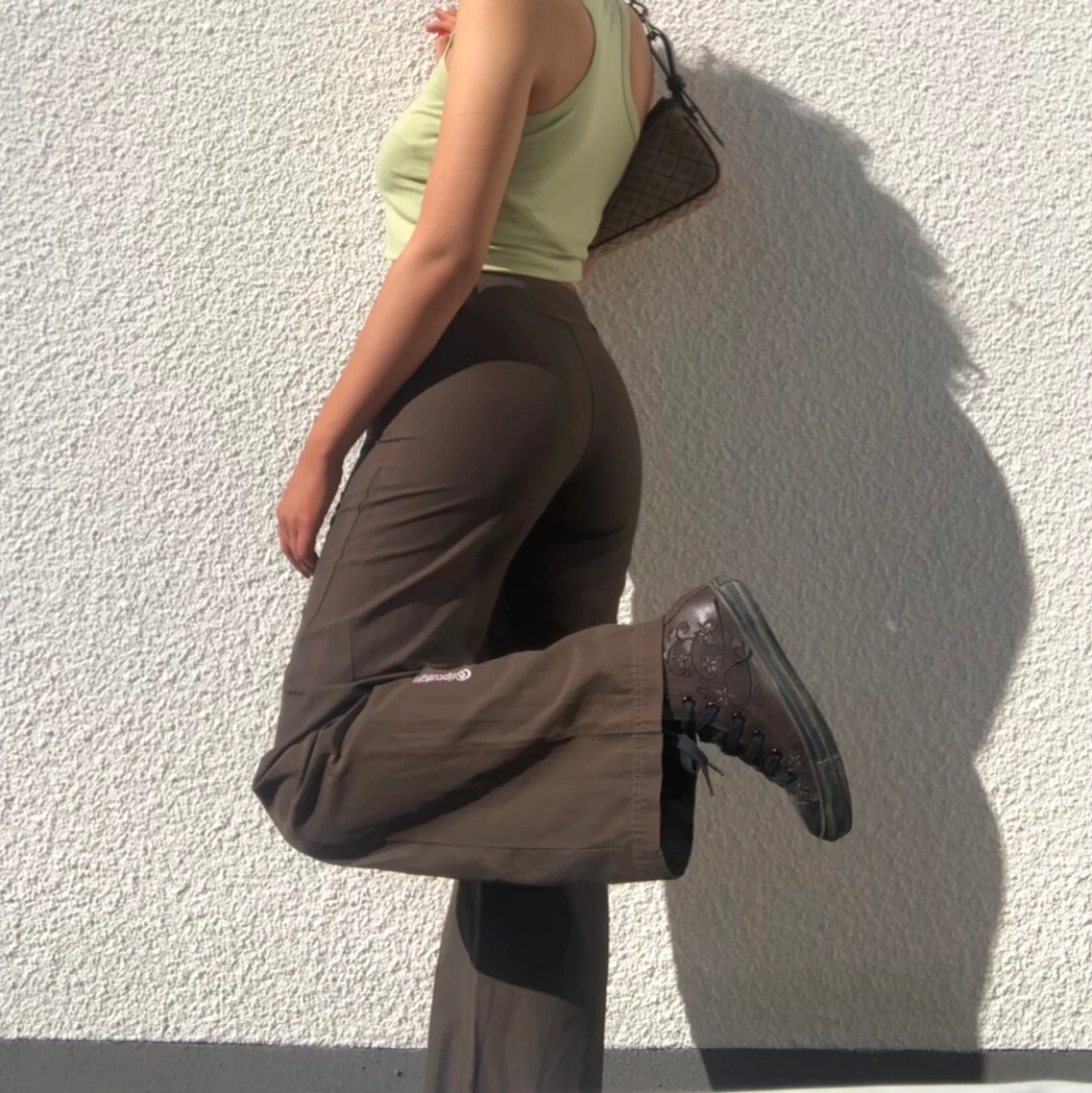 Bruna lågmidjade 00-talsbyxor - 91