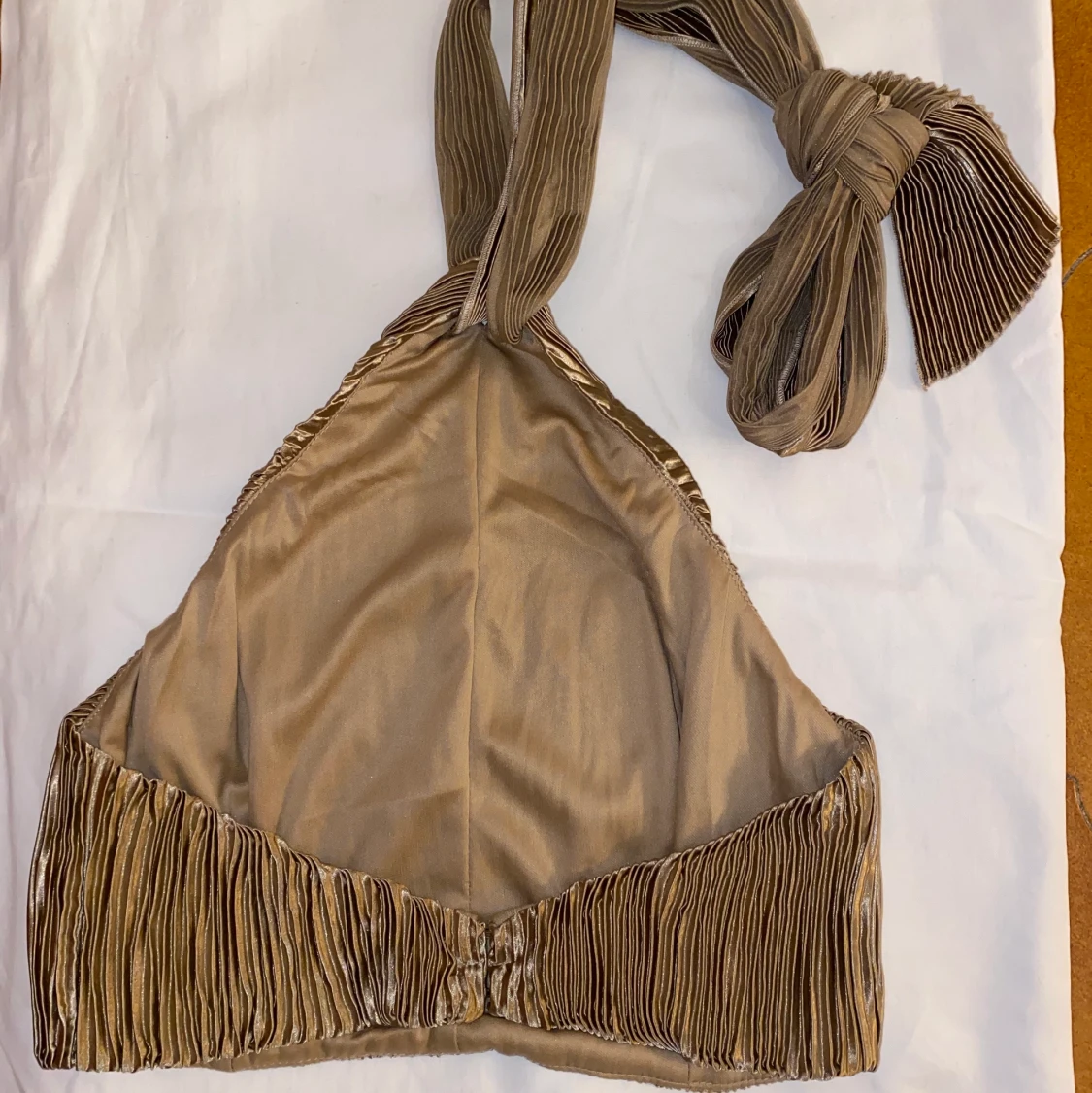 Festtopp med öppen rygg - 90