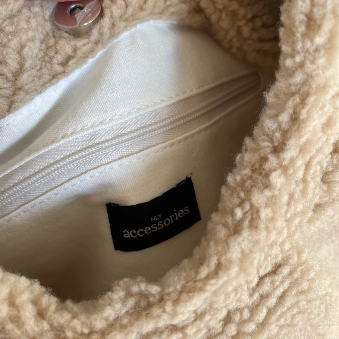 Väska från Nelly  - 91