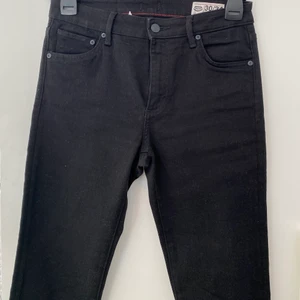 Crocker svarta ”powhigh” jeans  - Otvättade svart skinny jeans, aldrig använt. Jag fick den som present men tyvärr så är den för liten för mig. Tveka inte på att höra av dig vid frågor eller för flera bilder.😊