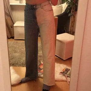 split colour jeans - har blivit för små :,) blekt själv, pm för fler bilder