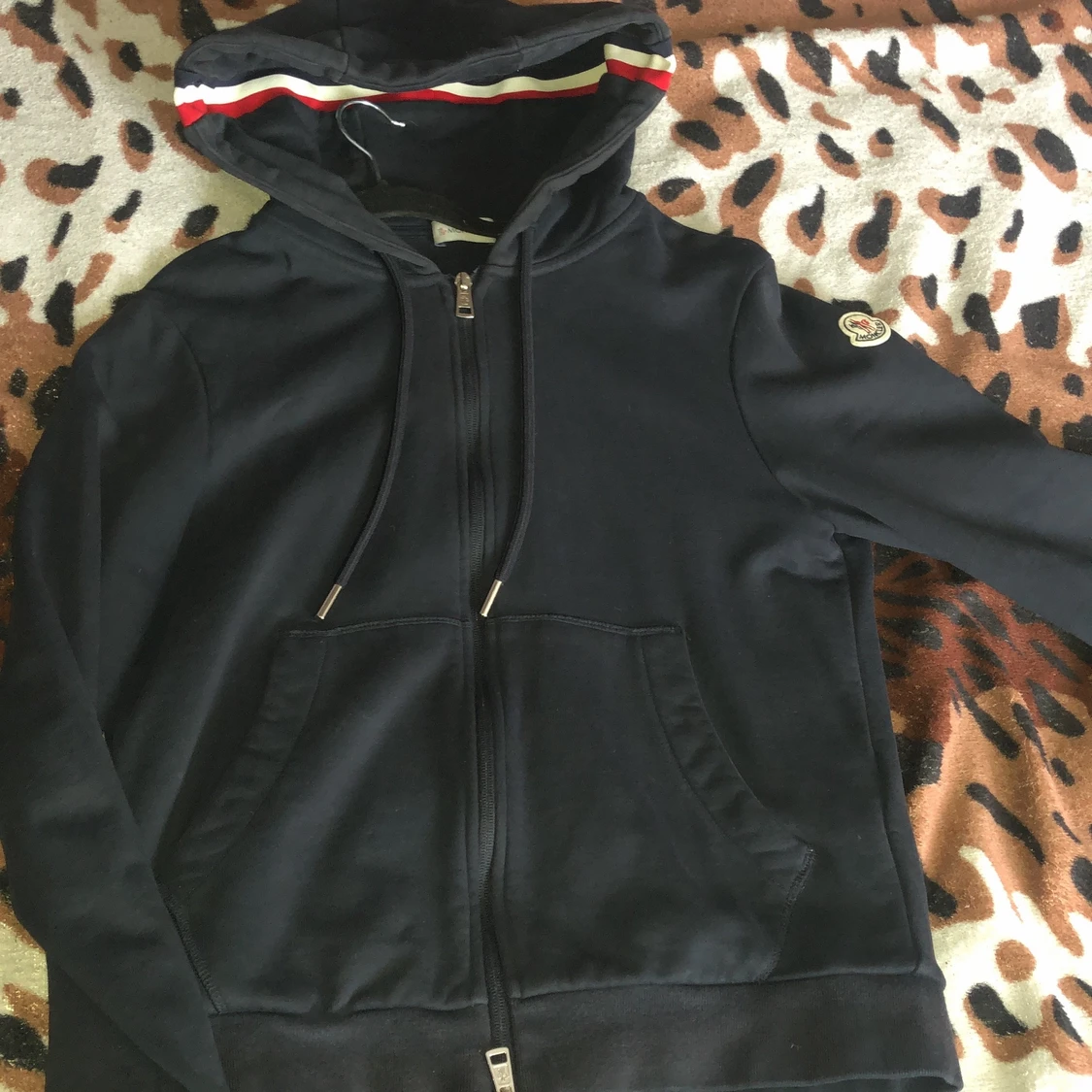 Monclear tröja st XS men passar S äkta