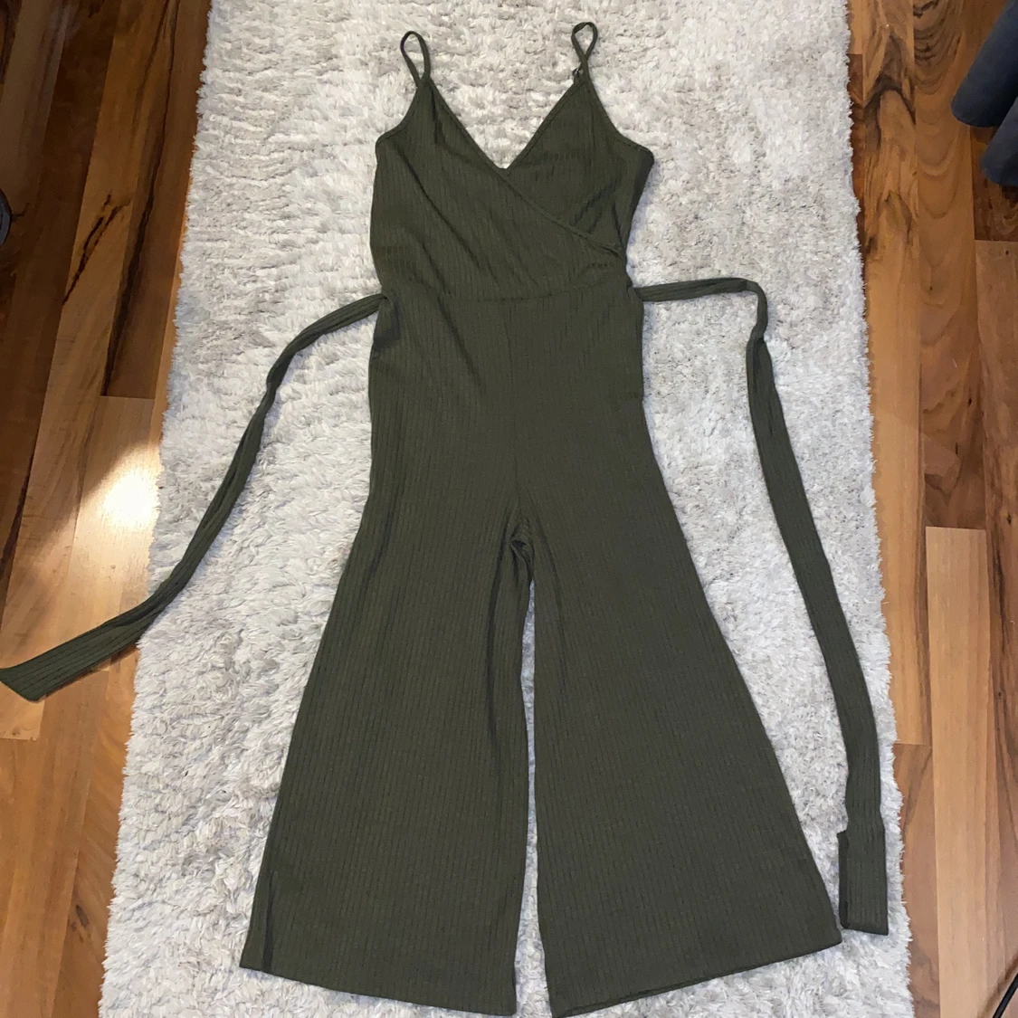 Militärgrön jumpsuit strl S
