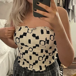 Topp - Jätte fin tubtopp från H&M , bara testad !