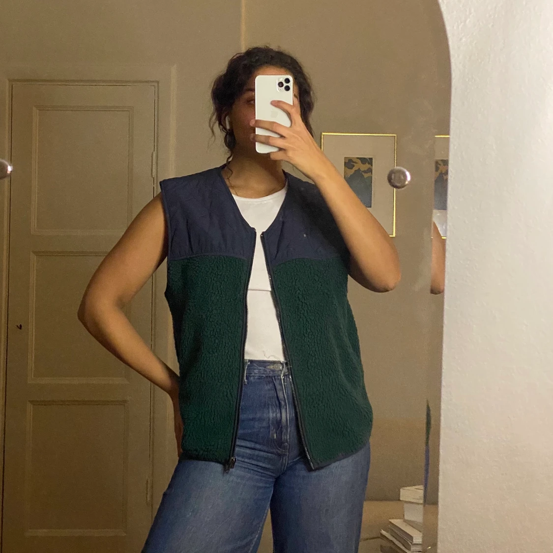 Väst från Weekday storlek L - 90