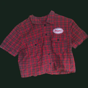 croptop i pläd tyg  - jättefin uppnäkppbar croptop , skriv pm för fler bilder ❤️