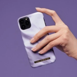 Lavender skal (XS) - (lånad bild) säljer detta mobil skal för att jag nu bytt mobil och nu passar det ej längre, synd för tycker verkligen om det! Köpare står för frakten! 💜