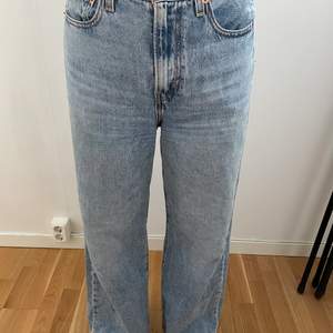 Vida jeans från Levis, köpare står för frakt. 200 eller buda!