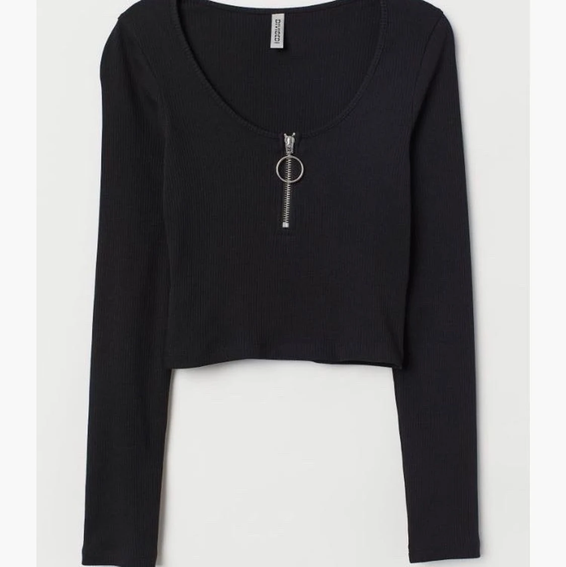 Svart ribbad långärmad tröja