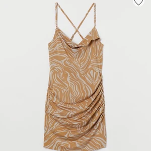 Klänning - Endast använd på min födelsedag❤️