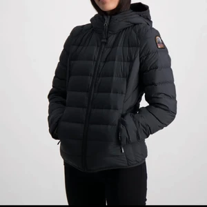 Parajumper jacka  - Jätte fint skick! Som ny 🤗storlek xs GRATIS FRAKT 