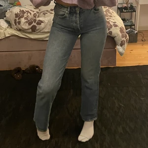 bikbok jeans storlek 26 - Vida bikbok jeans storlek 26, fint skick