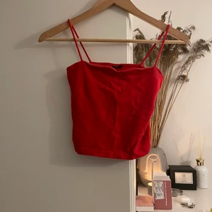 Linne - Säljer pågrund av att den inte kommer till andvändning. Skriv för fler bilder 