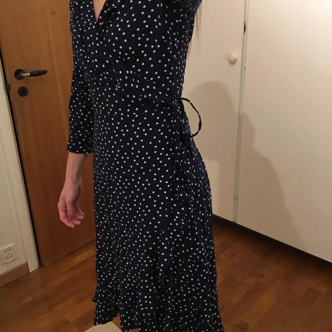 KLÄNNING I NYSKICK - 90