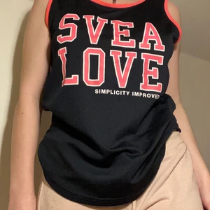 Basket linne  - Ett basket linne i luftigt material 