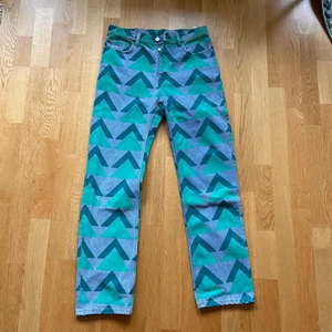 Acne Studios jeans - Acne jeans med ett nice mönster. Har en rak, lite baggy passform👖 Knappt använda och i mycket bra skick⭐️