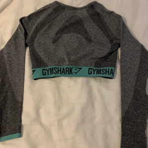 Gymshark tröja - Oanvänd tröja från Gymshark. Storlek M men passar S lika bra. 