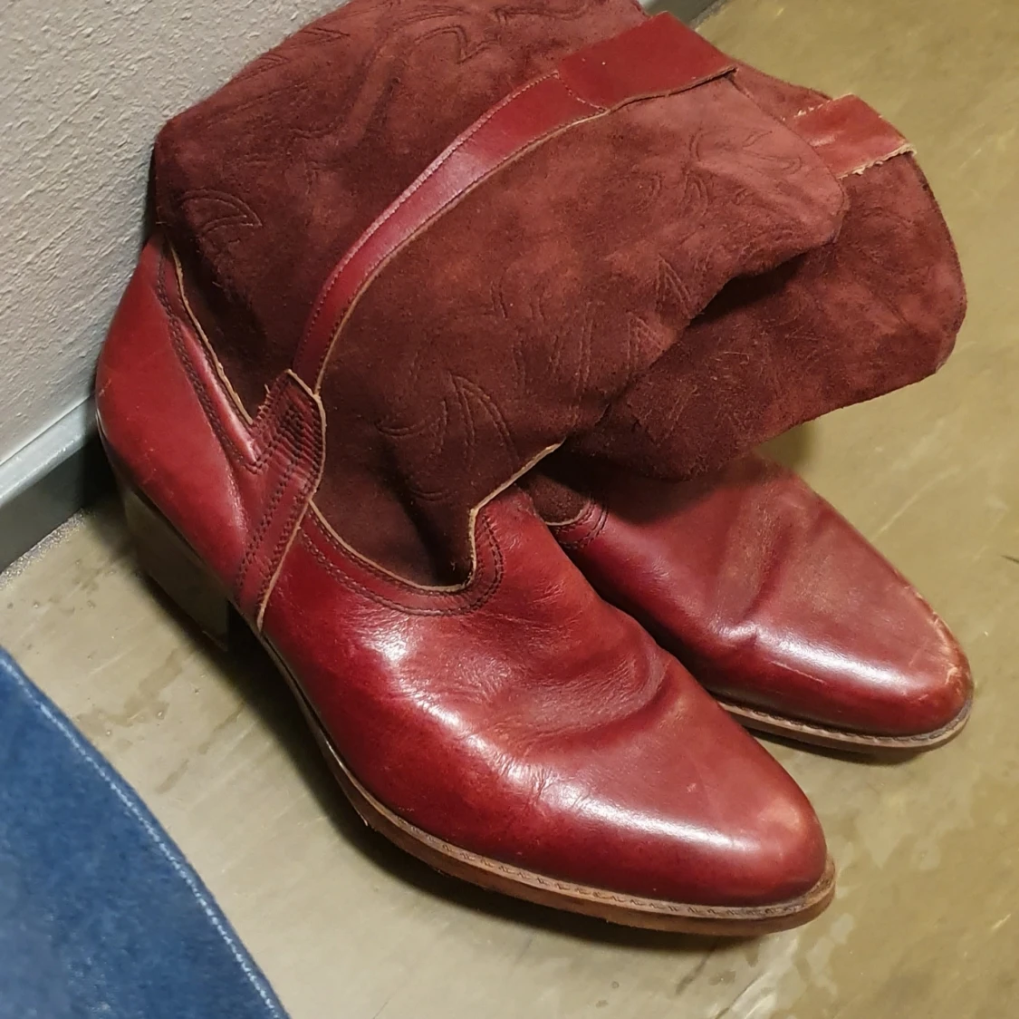 70 talet cowboy leather and velvet boots  - 90