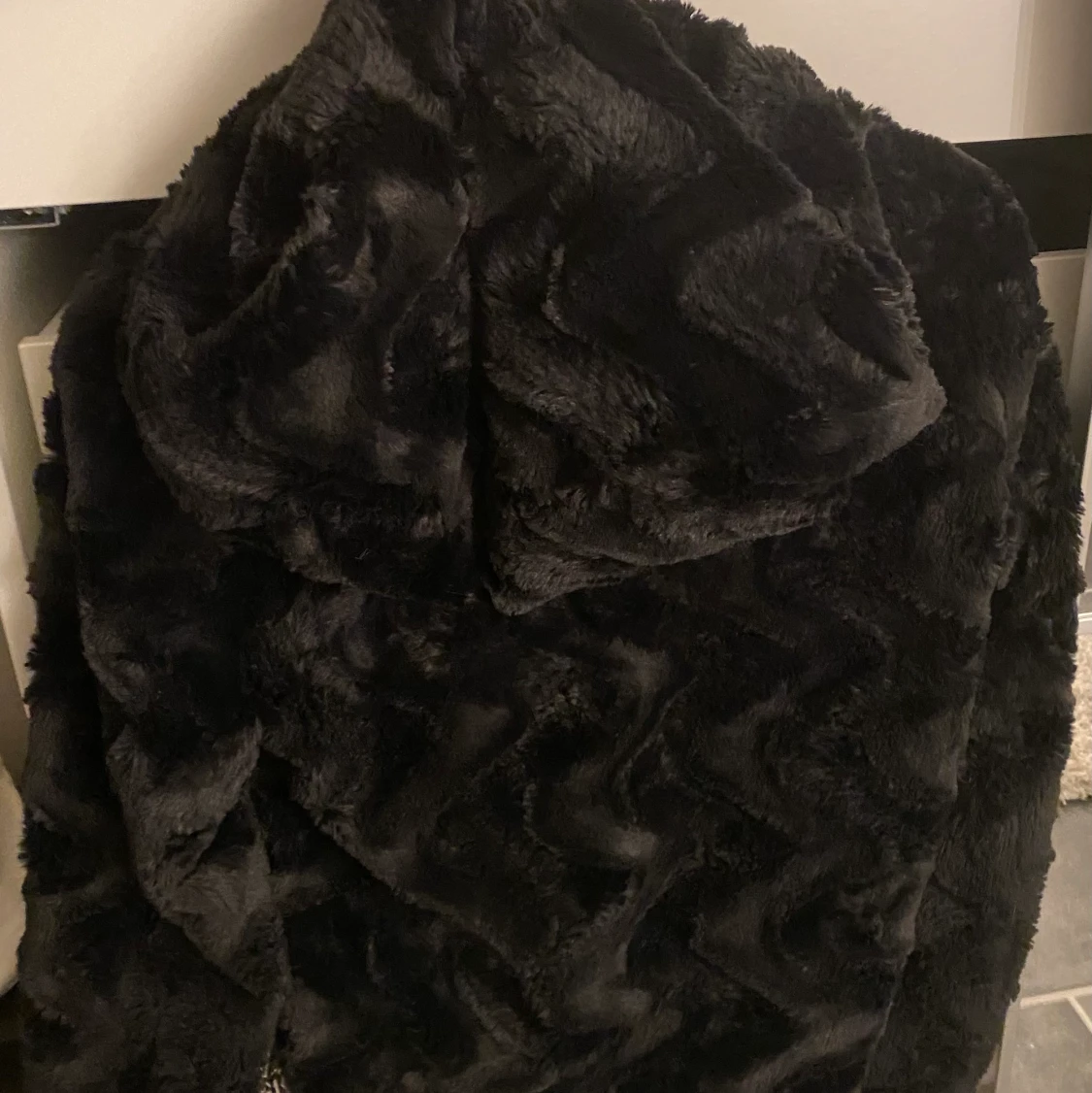 Svart pälsjacka-Veromoda XS - 90