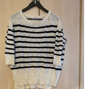 Tröja - Jätte fin Tröja från zara i strl S färgen som det ser ut på bilden