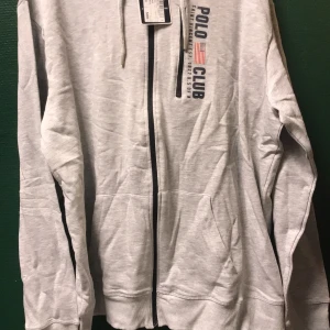 POLO CLUB  XXL - Lång tröjaarmat polo club med storlek xxl, om du söker mindre s,m osv så finns det!