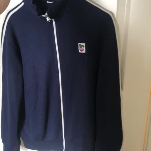 Tröja - Tröja i bra skick storlek M-S