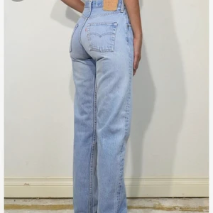 Levis jeans - Är det någon som vet vart man kan köpa dessa? Vintage Levis 501? Kontakta gärna mig privat om ni vet!🙌🏽🥰
