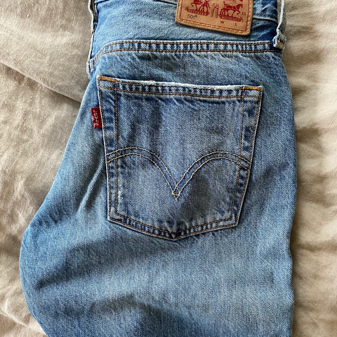 Levi’s , 501. W27  - 90