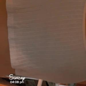 Shine  - Super!! Fin croptop från shine :)❤️ super fin på simmaren men samma med vintern:) ❤️❤️ köparen står för frakt som är (45kr) ❤️ hör gärna av dig om du är intresserad! ❤️