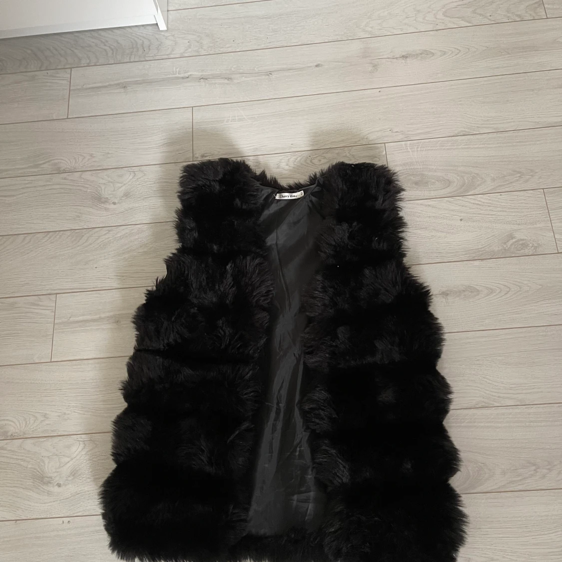 Pälsväst (fuskpäls) 