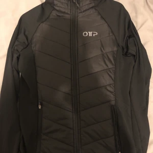 Väst-Jacka - En väst jacka som aldrig är använd, köpt för 200. Perfekt nu till våren 