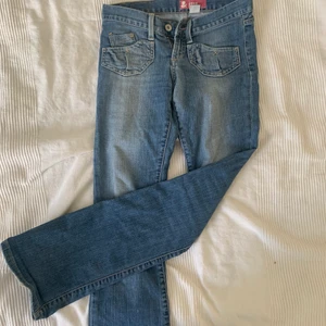 Bootcut jeans lowwaist - Supersöta jeans, W25L32