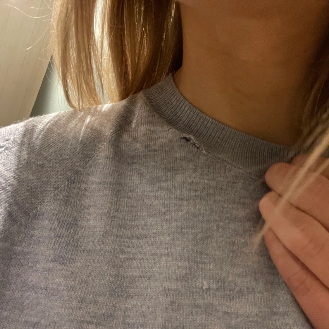 Blå stickad baströja  - 91