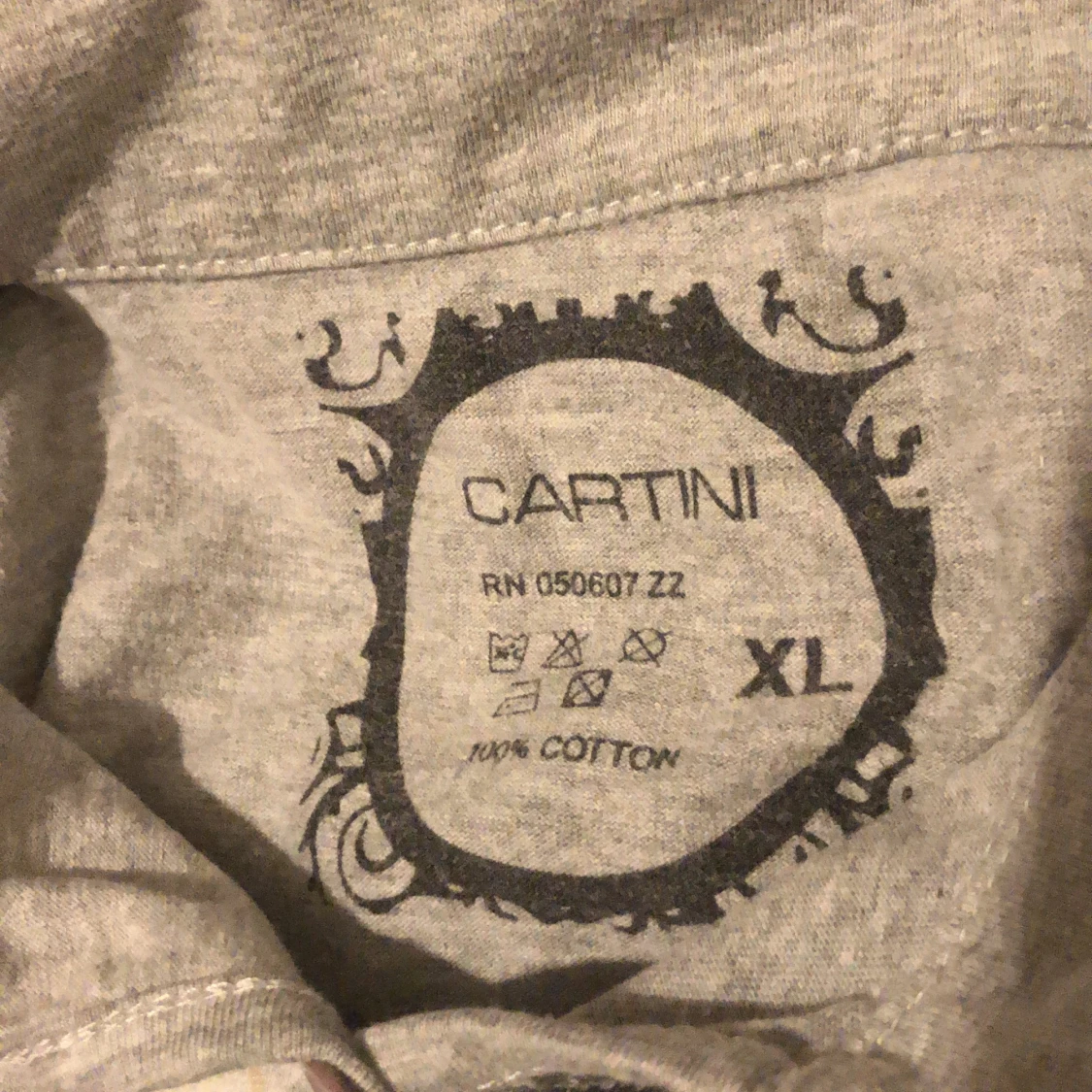 Cartini t- tröja i storlek XL - 91