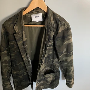 Militär jacka - Ascool jacka som är perfekt till exempelvis våren⚡️⚡️