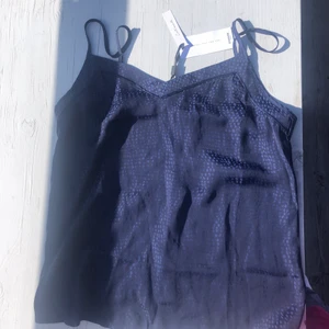 Linne - Superfint linne, oanvänt. Kan skicka fler bilder💕