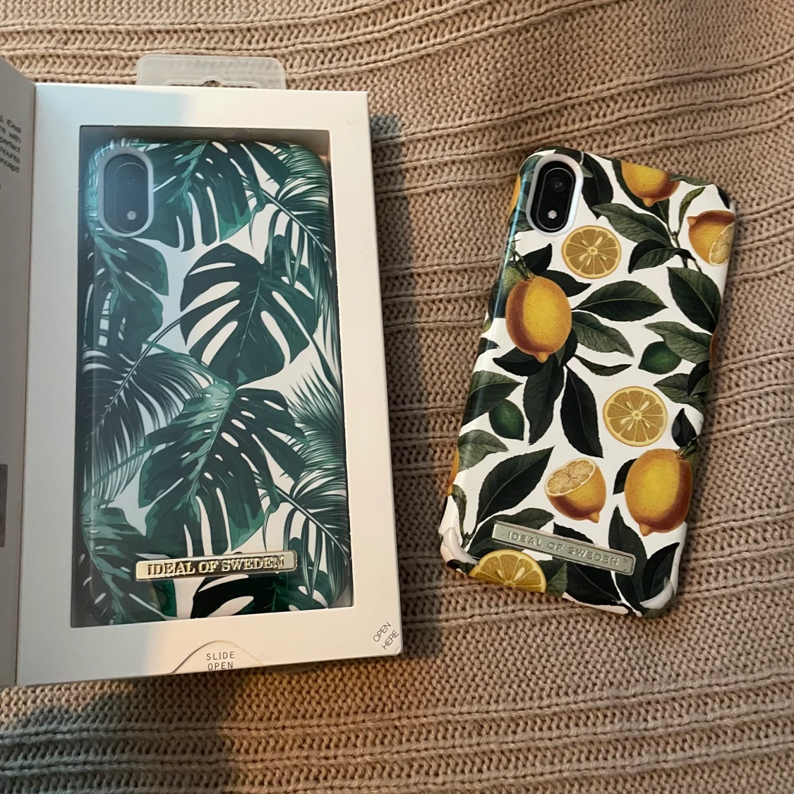 2 st oanvända IPhone XR-skal